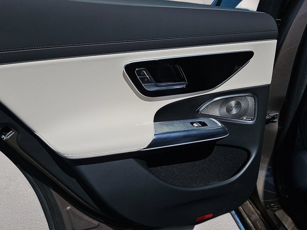 New 2025 Mercedes-Benz E 350 4MATIC Sedan image 14