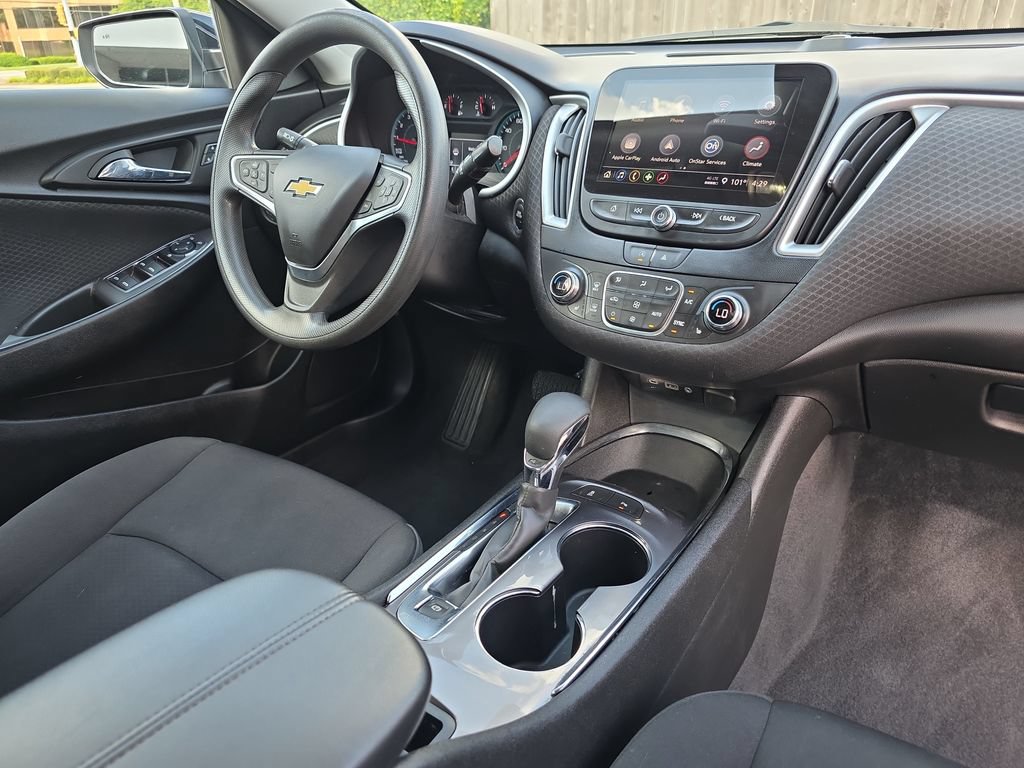 Used 2023 Chevrolet Malibu LT w/ Driver Confidence Package FWD image 16