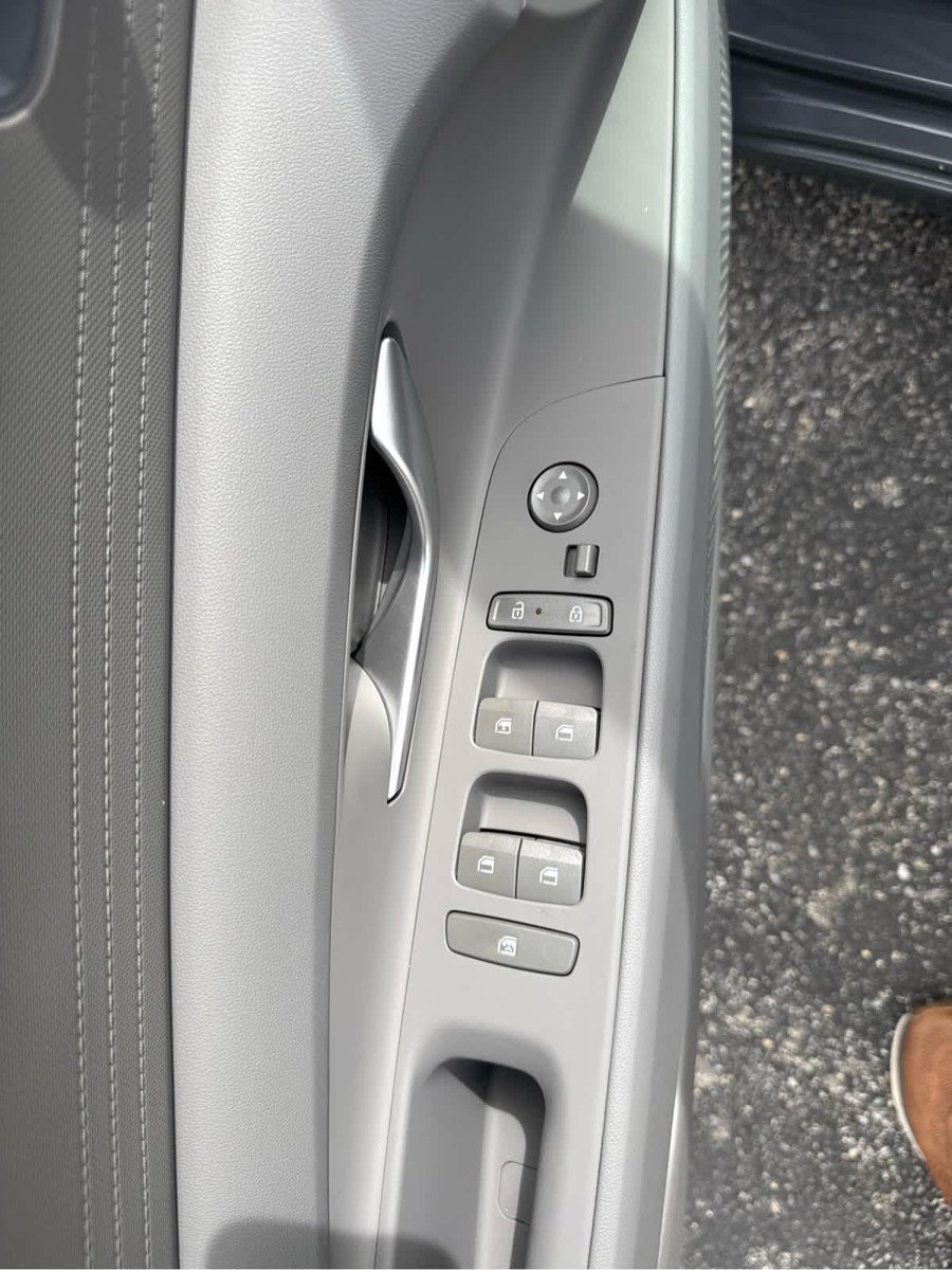 New 2026 Hyundai Elantra SE FWD image 24