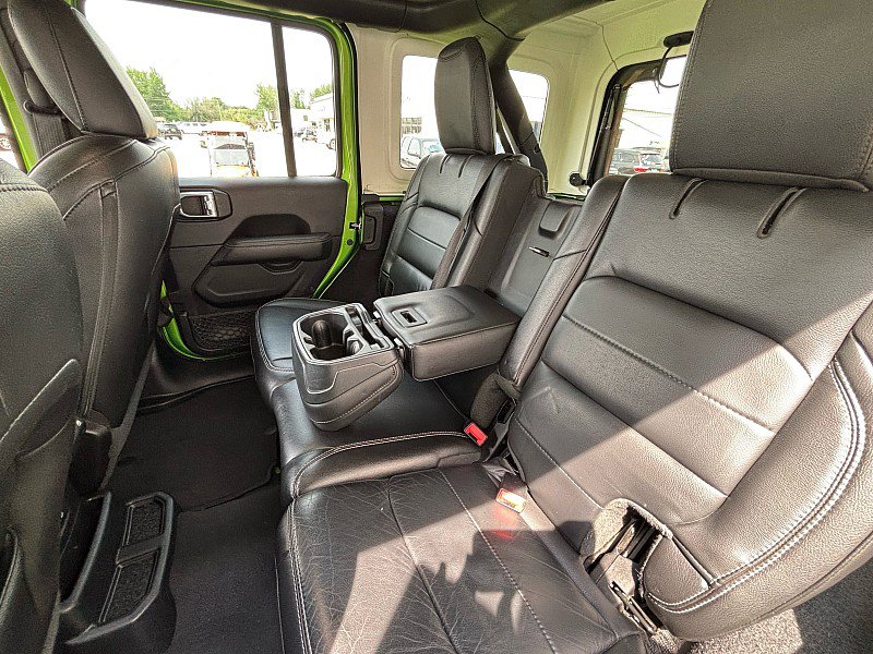 Used 2019 Jeep Wrangler Unlimited Sahara w/ Uconnect 4C Nav & Sound Group AWD/4WD image 26