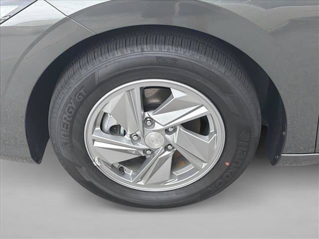New 2026 Hyundai Elantra SE FWD image 10