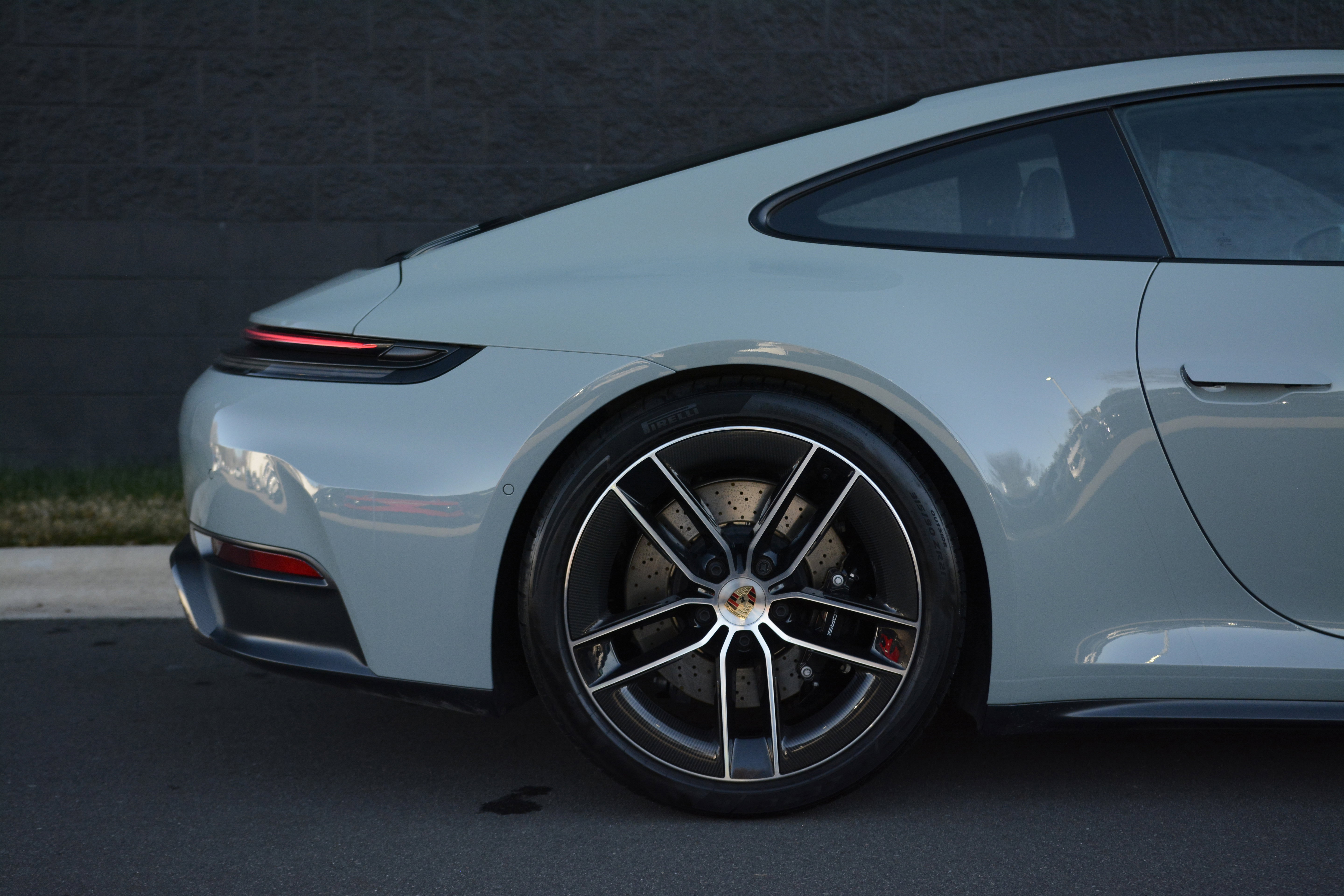 Certified 2025 Porsche 911 Carrera 4 GTS AWD/4WD image 36