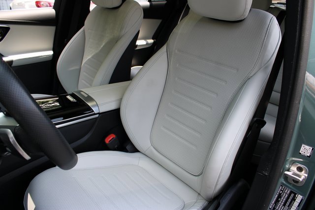 Used 2025 Mercedes-Benz GLC 350e 4MATIC w/ AMG Line image 9