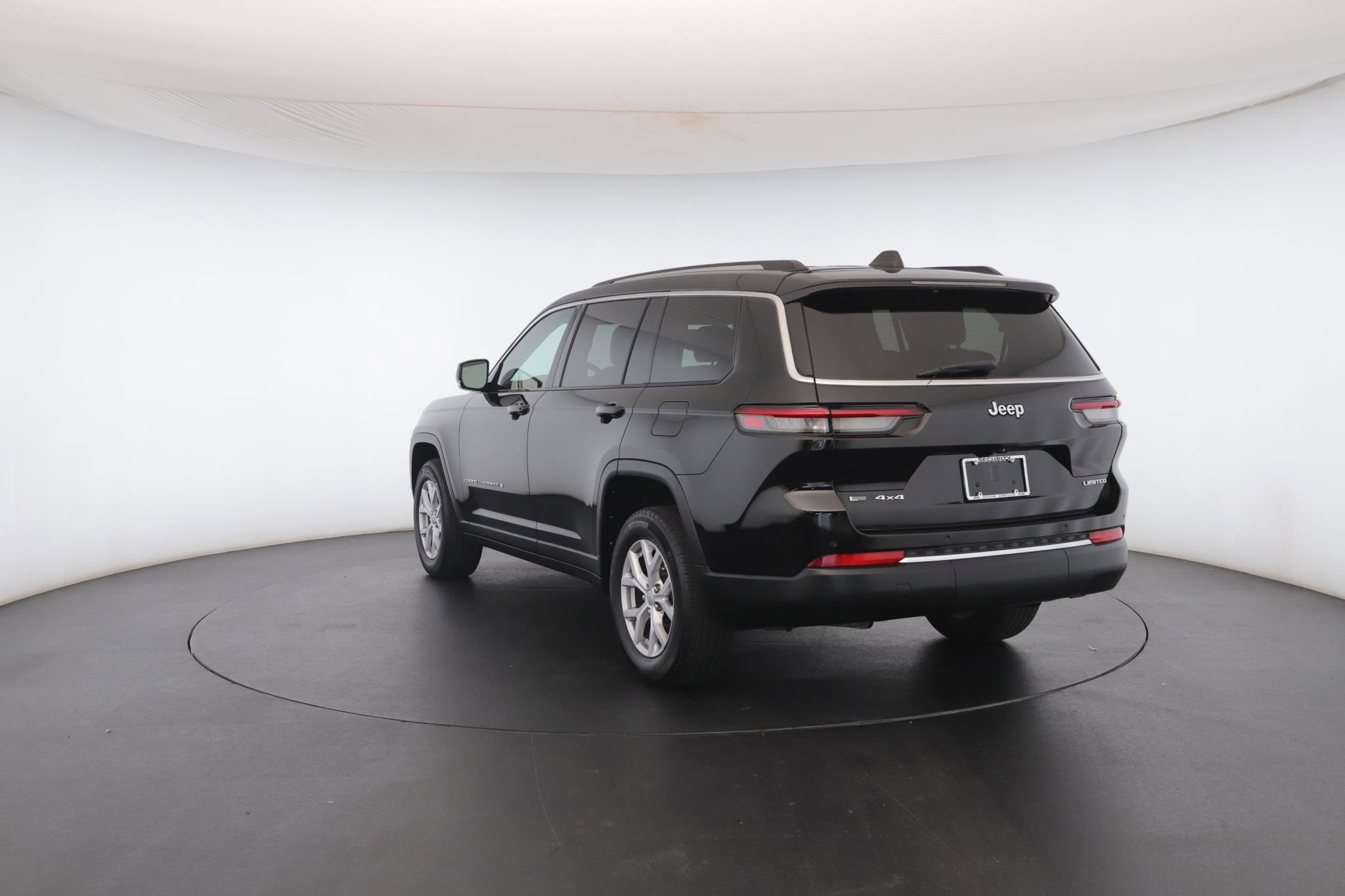 Used 2021 Jeep Grand Cherokee L Limited image 23