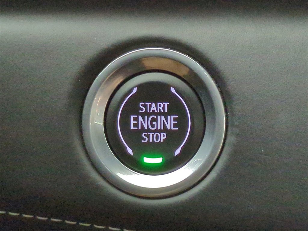 Used 2022 Cadillac Escalade ESV Sport Platinum image 32