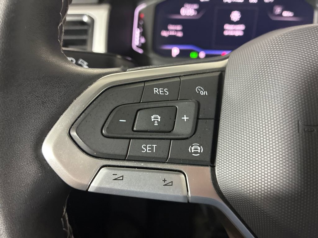 Used 2022 Volkswagen Atlas Cross Sport SE image 10