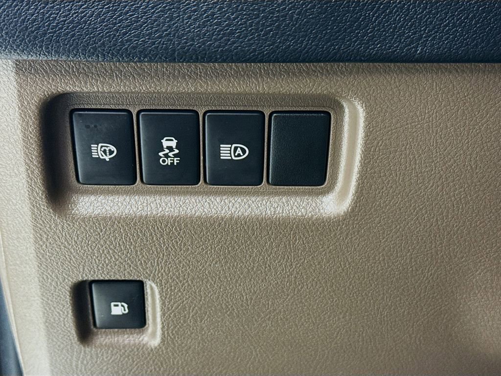 Used 2020 Lexus GX 460 Premium w/ Premium Package AWD/4WD image 11