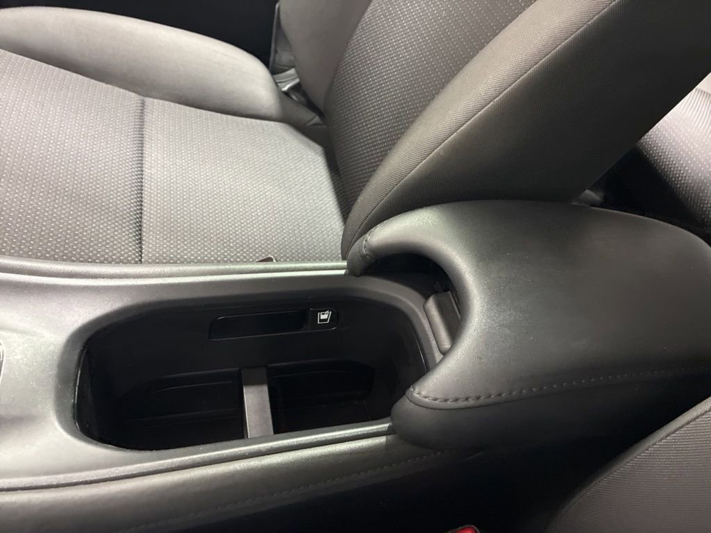 Used 2020 Honda HR-V LX image 32