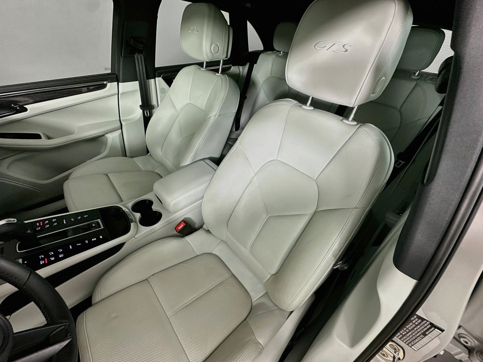 Used 2022 Porsche Macan GTS AWD/4WD image 35