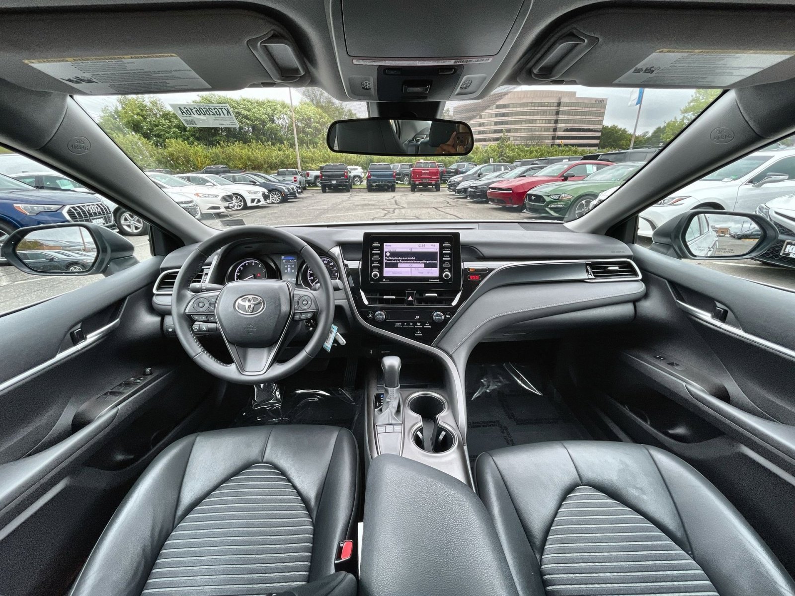 Used 2023 Toyota Camry SE image 22