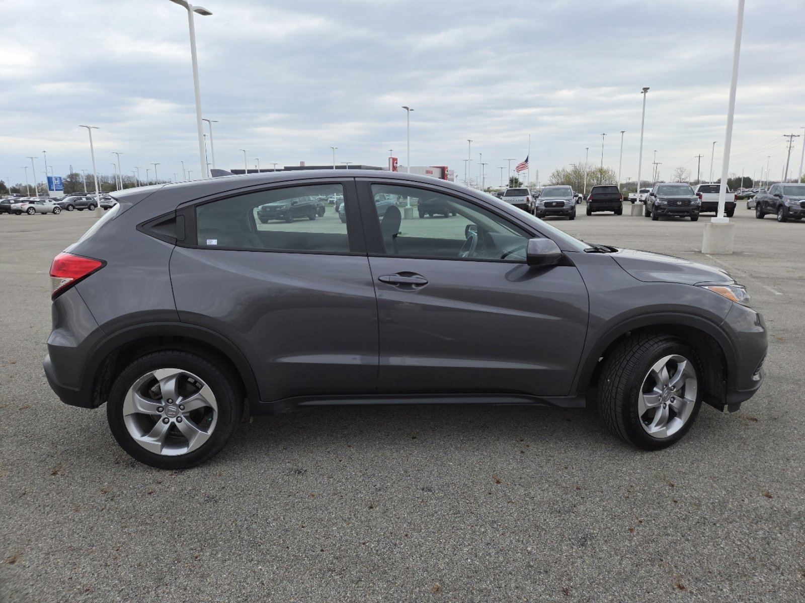 Used 2019 Honda HR-V LX image 19