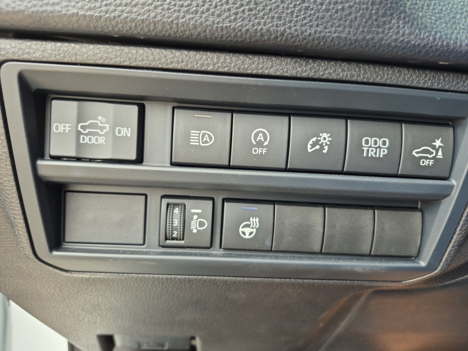 Used 2026 Toyota Tundra SR5 w/ TRD Off-Road Package AWD/4WD image 33
