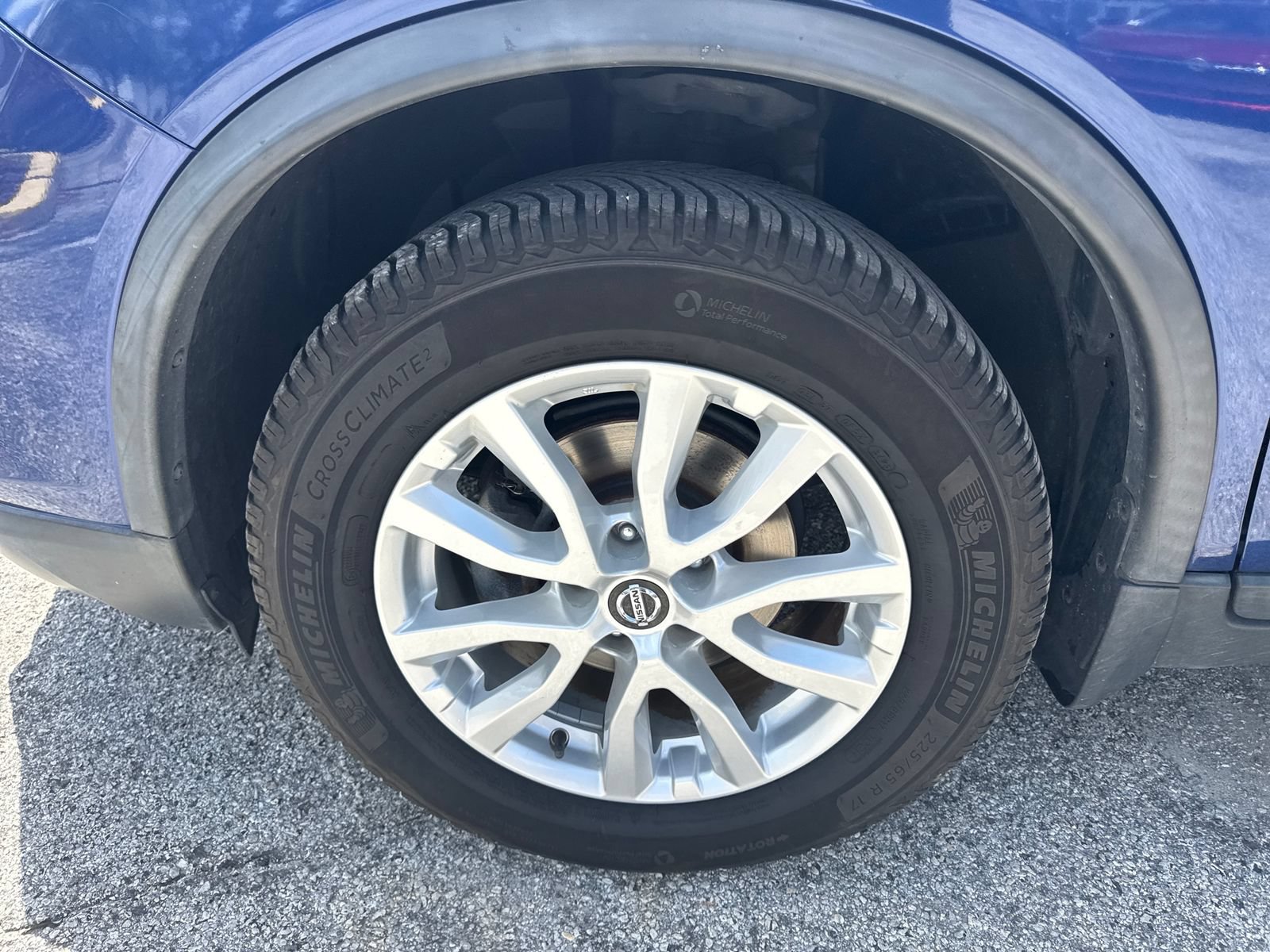 Used 2019 Nissan Rogue SV AWD/4WD image 20