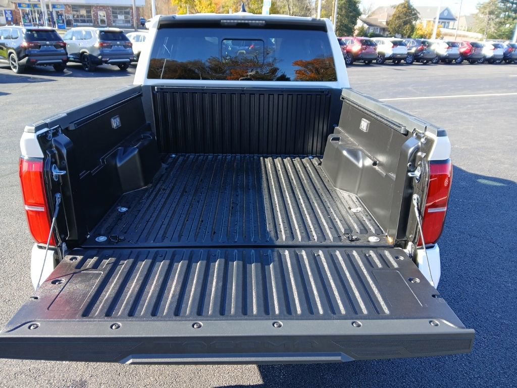 New 2025 Toyota Tacoma SR5 image 9