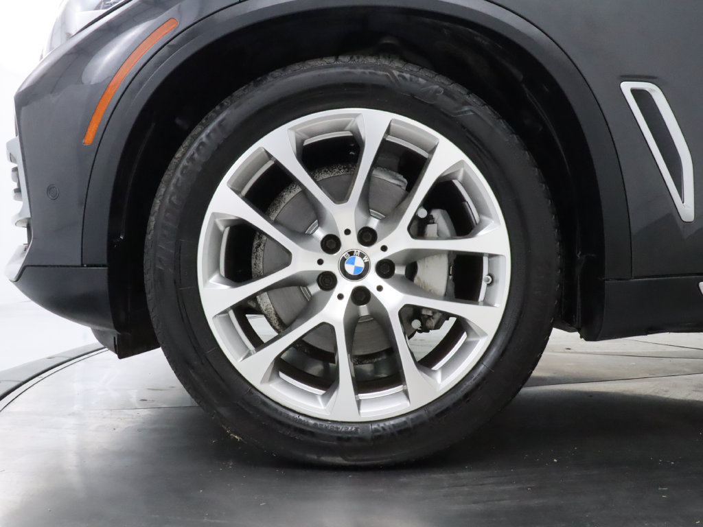 Used 2021 BMW X5 sDrive40i w/ Premium Package RWD image 41