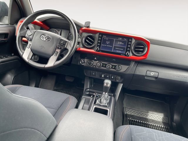 Used 2020 Toyota Tacoma TRD Off-Road AWD/4WD image 10