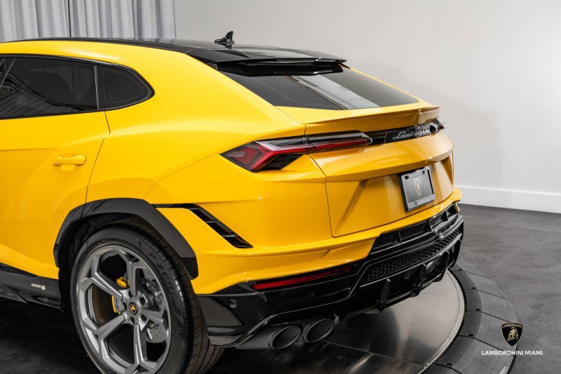 Used 2024 Lamborghini Urus S image 13