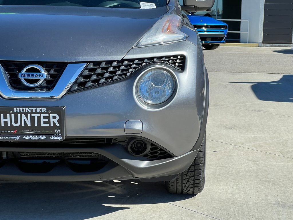 Used 2015 Nissan Juke SV w/ Technology Package image 14