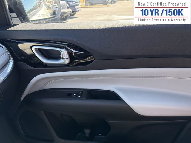 Used 2023 Jeep Compass Limited image 25