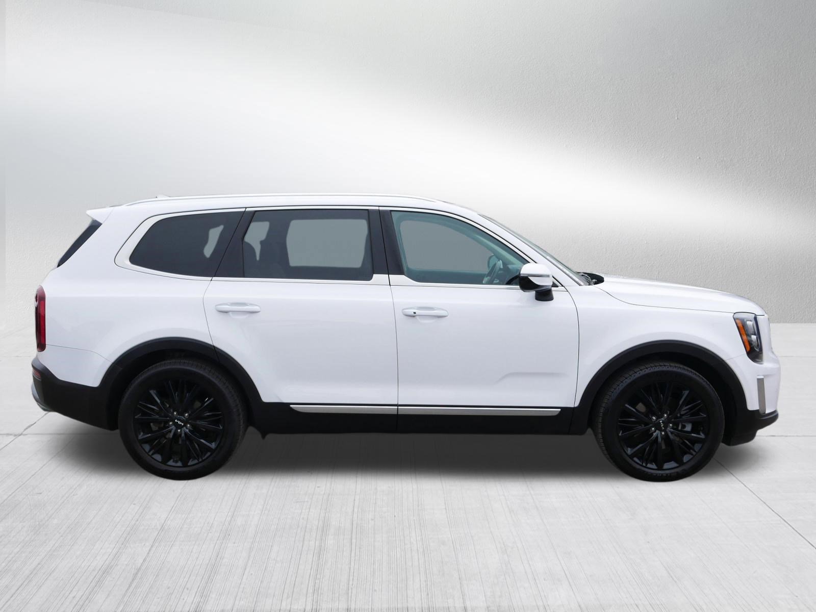 Certified 2022 Kia Telluride SX w/ Towing Package AWD/4WD image 8