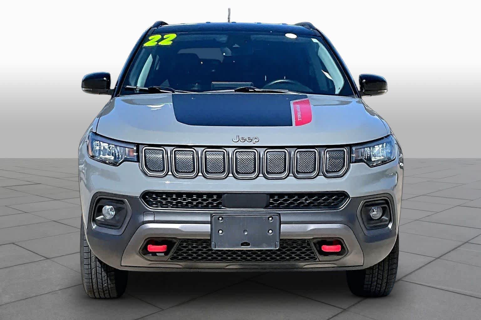 Used 2022 Jeep Compass Trailhawk w/ Trailhawk Convenience Group AWD/4WD image 5