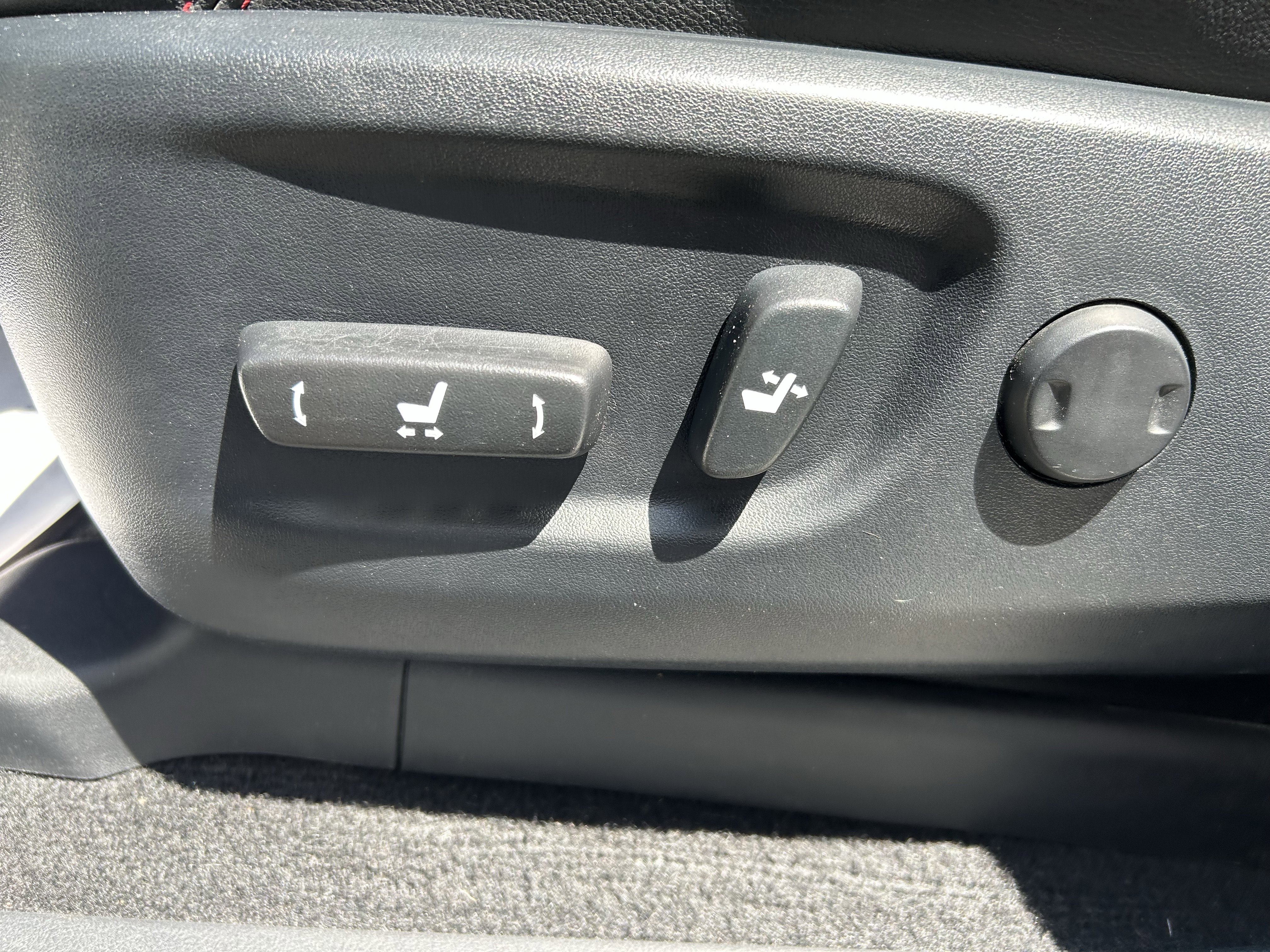 Used 2019 Toyota 4Runner TRD Off-Road Premium AWD/4WD image 14
