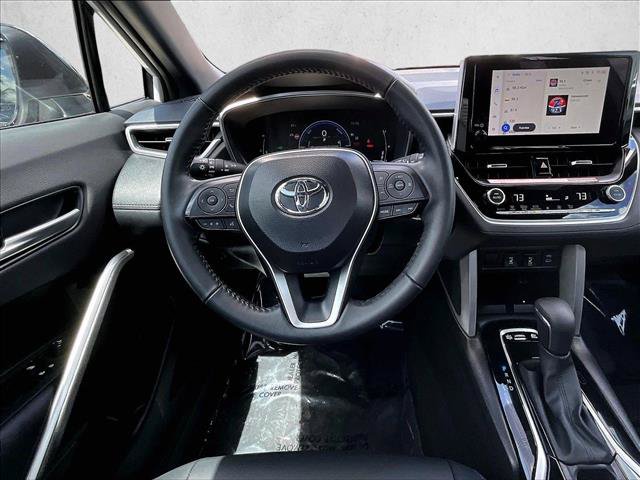 Used 2025 Toyota Corolla Cross AWD Hybrid w/ Convenience Package image 7
