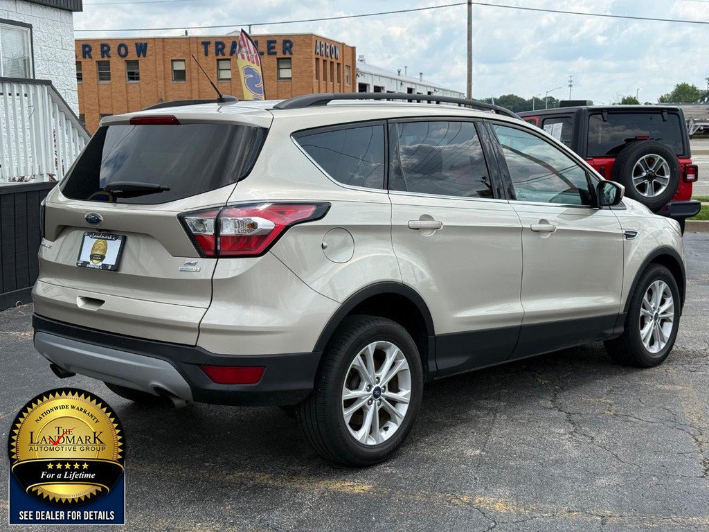 Used 2017 Ford Escape SE w/ Equipment Group 201A FWD image 5