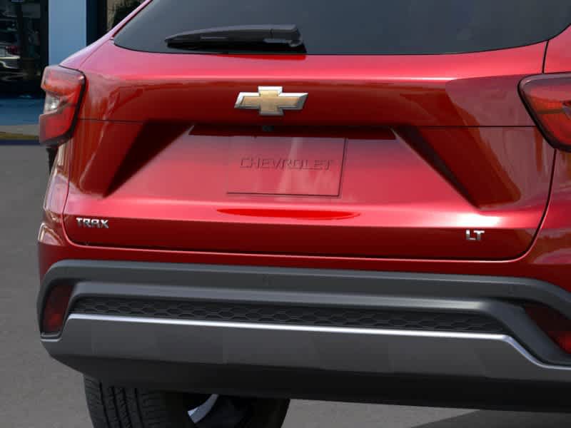 New 2026 Chevrolet Trax LT w/ Driver Confidence Package FWD image 14