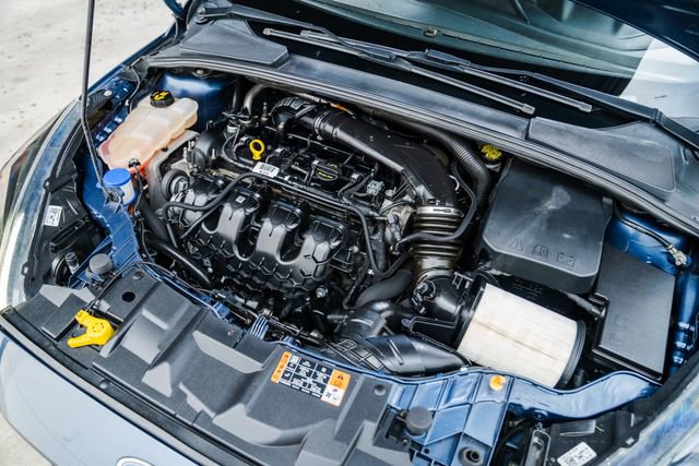 Used 2018 Ford Focus ST image 25