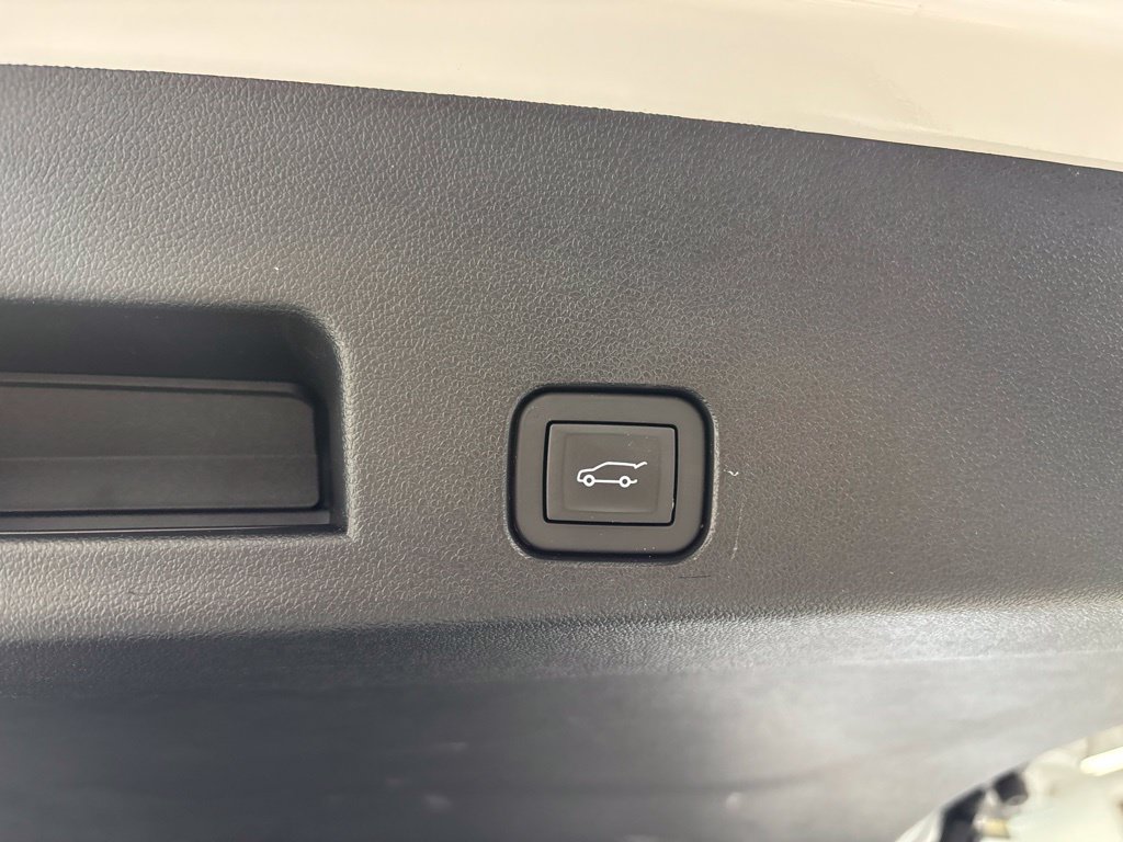 Used 2026 Chevrolet Traverse LT FWD image 58