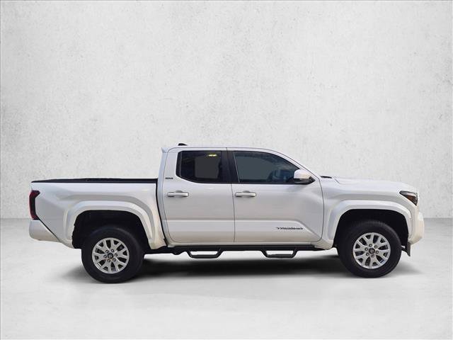 Certified 2024 Toyota Tacoma SR5 AWD/4WD image 4