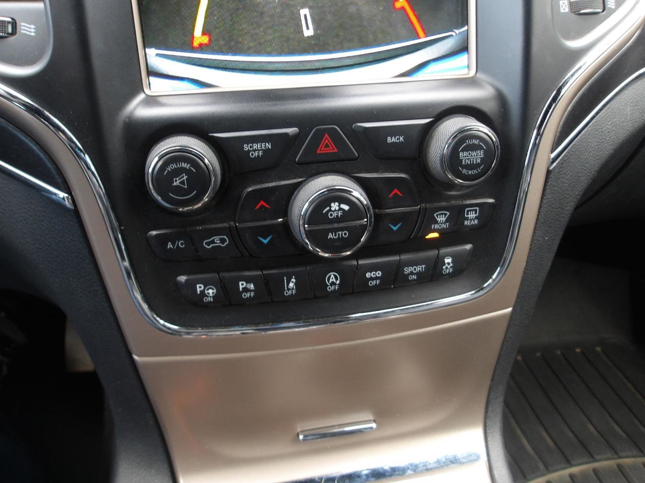 Used 2017 Jeep Grand Cherokee Limited w/ Luxury Group II image 20