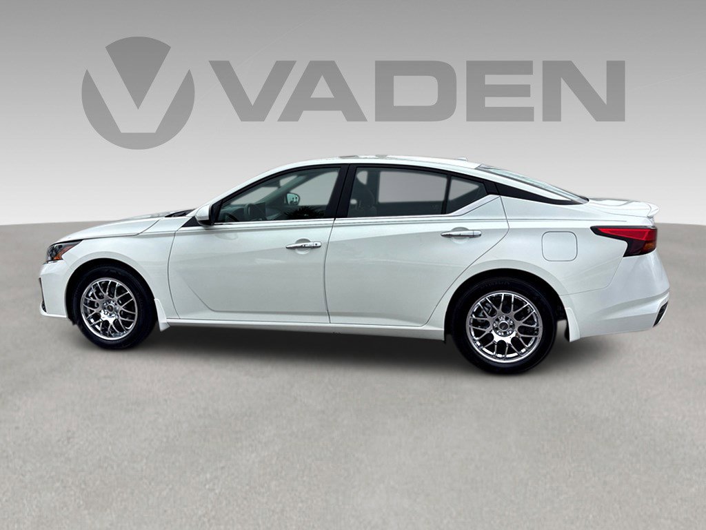 Used 2025 Nissan Altima 2.5 SV w/ SV Special Edition Package FWD image 29