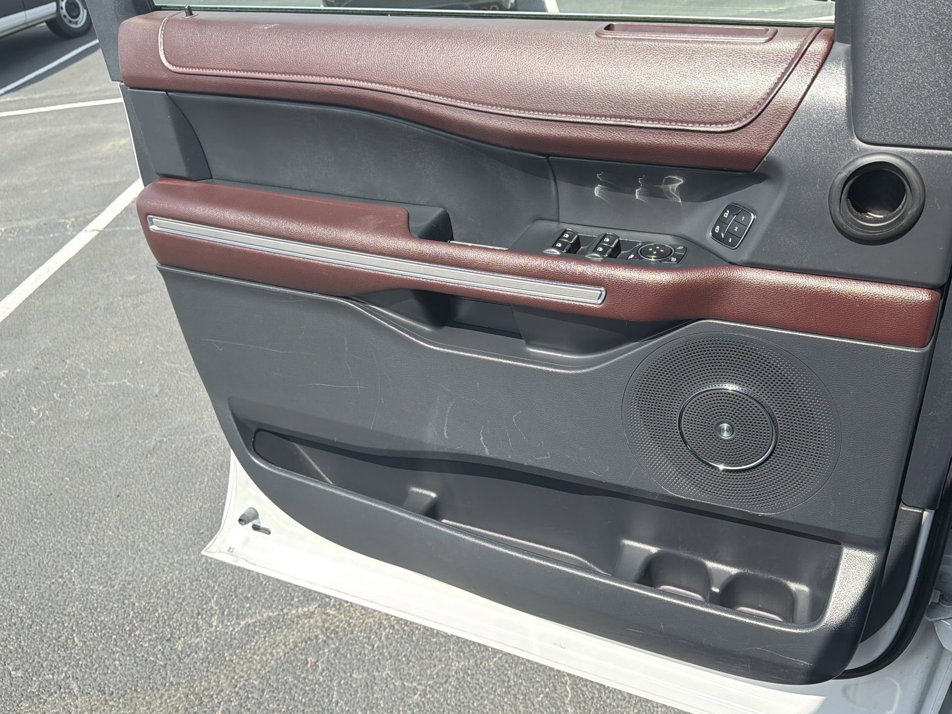 Certified 2024 Ford Expedition Limited image 23