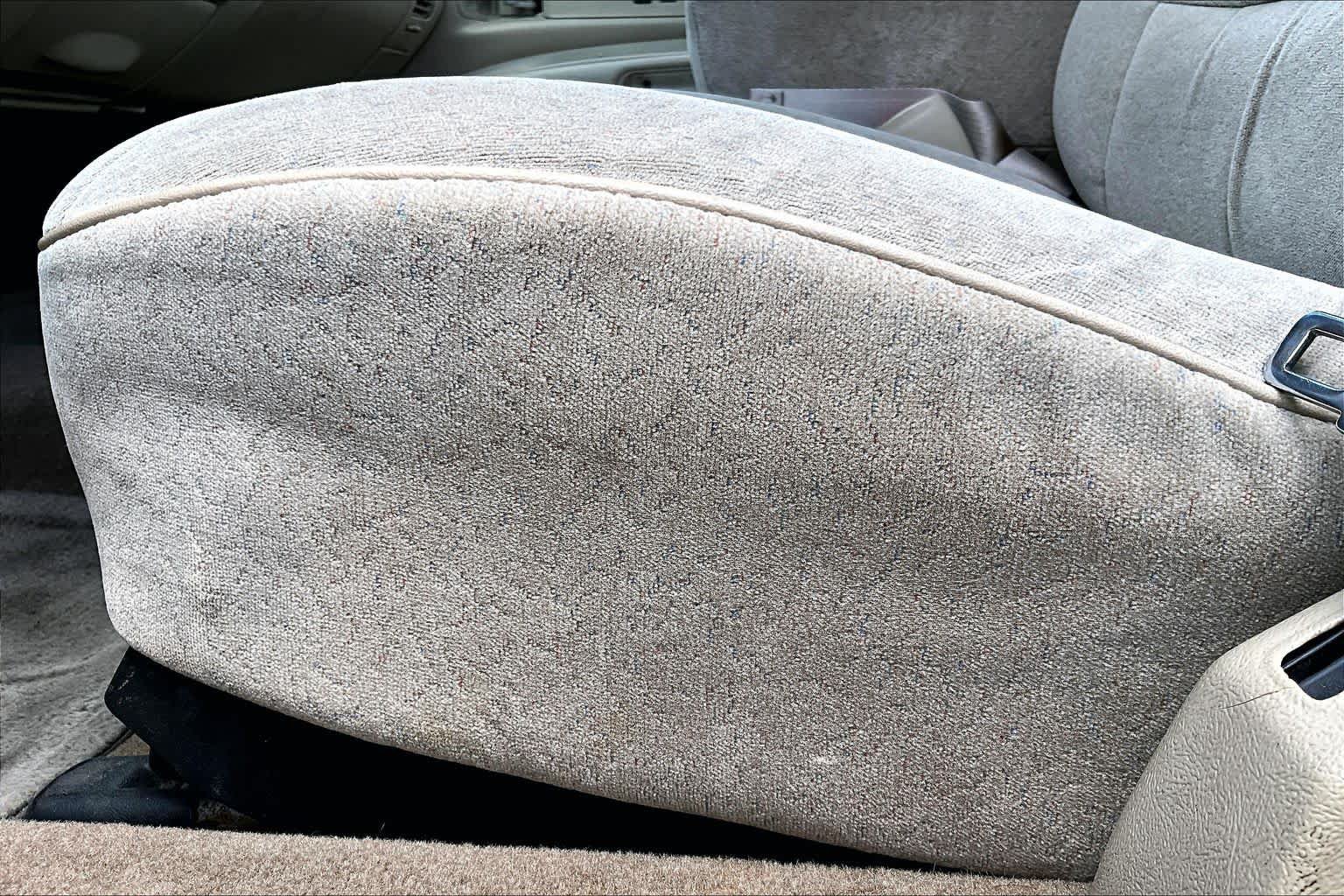 Used 1999 Oldsmobile 88 FWD image 31
