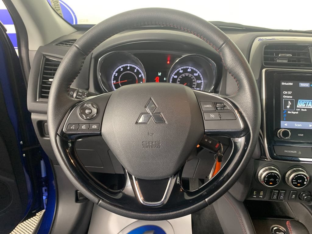 Used 2025 Mitsubishi Outlander Sport AWD image 19