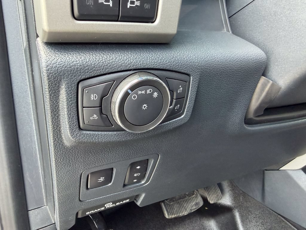 Used 2022 Ford F350 Lariat w/ Lariat Ultimate Package AWD/4WD image 11