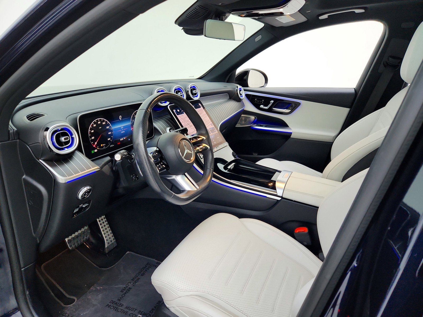 Used 2023 Mercedes-Benz GLC 300 4MATIC image 16