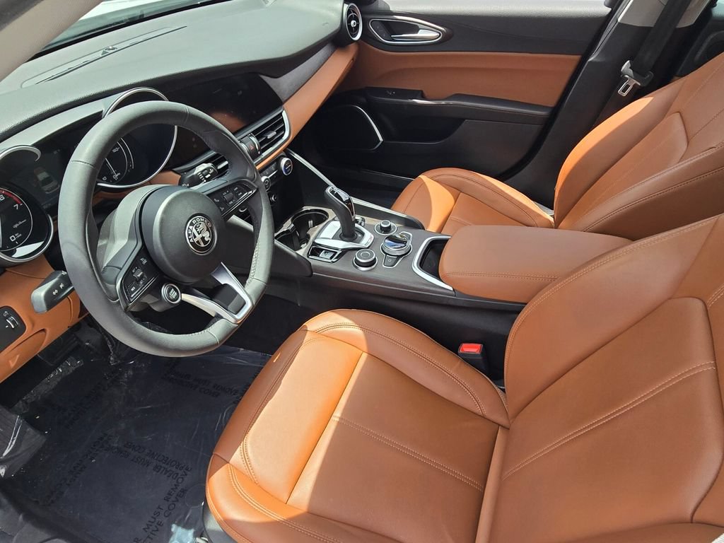 Used 2021 Alfa Romeo Giulia Ti w/ Nero Edizione RWD image 12