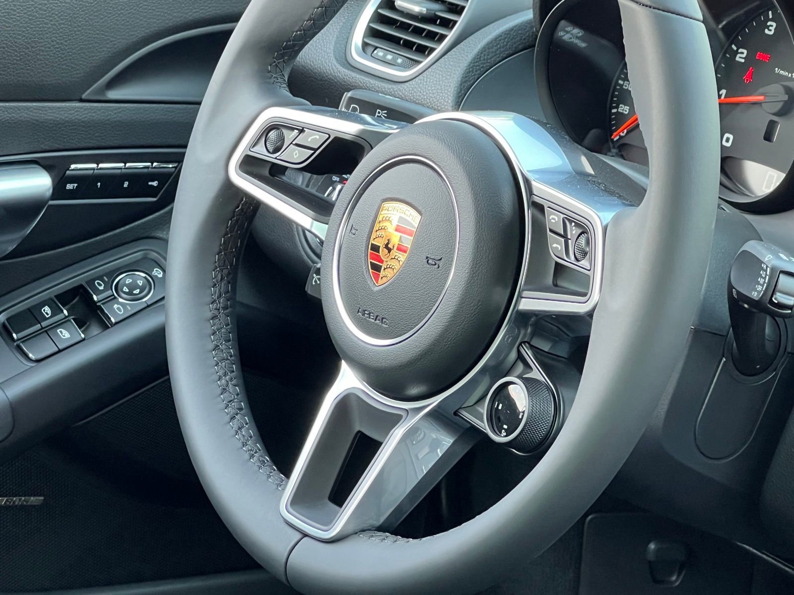 New 2025 Porsche 718 Cayman image 30