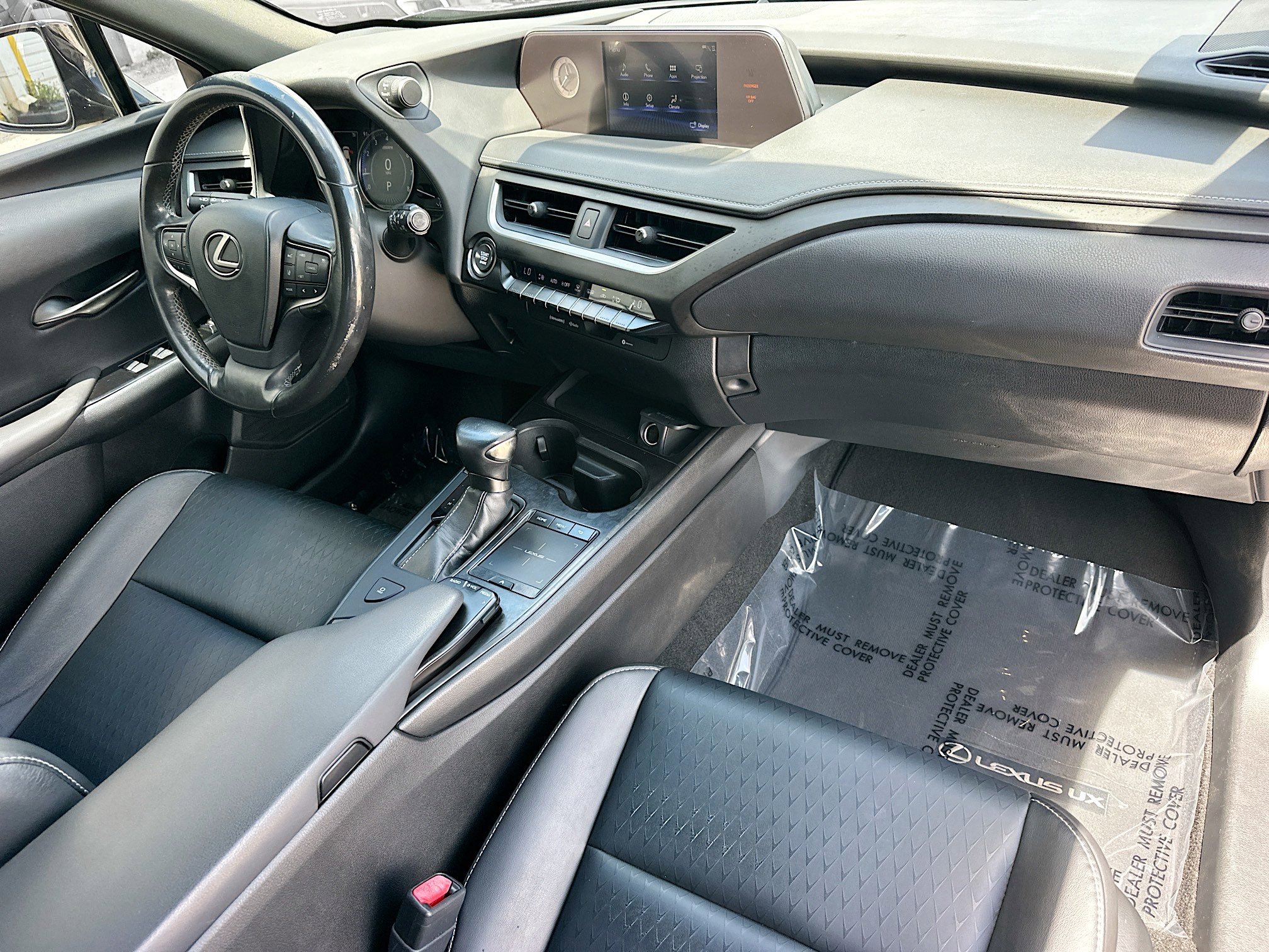 Used 2019 Lexus UX 200 FWD image 25