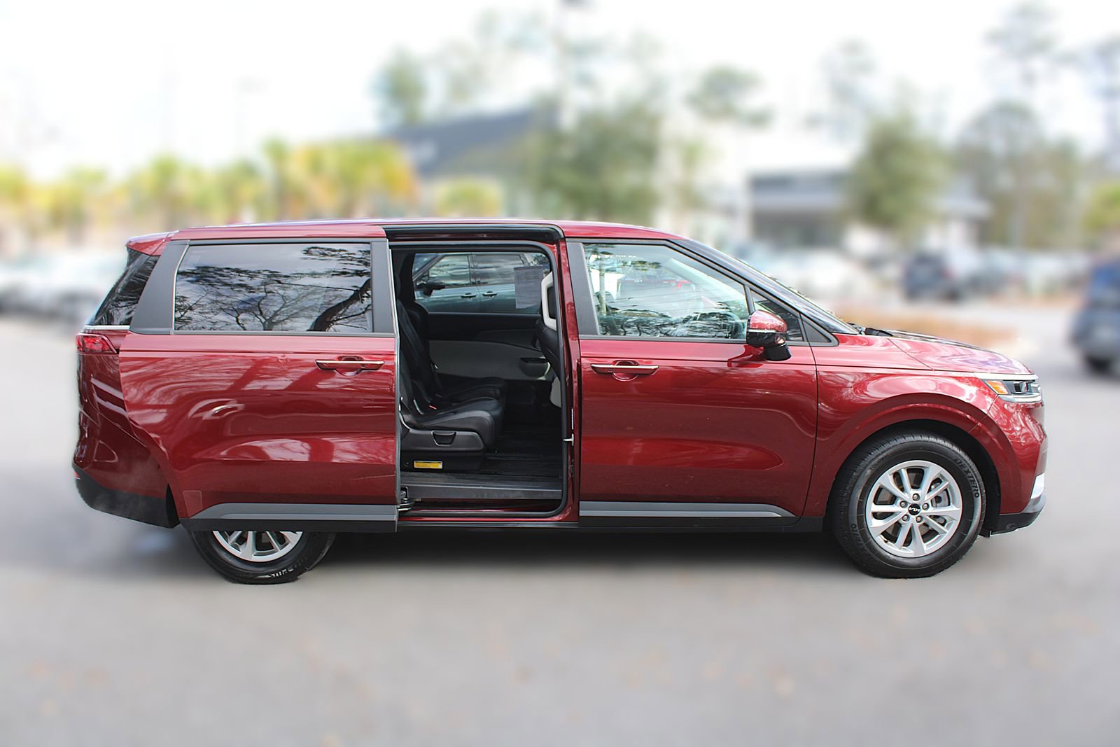 Used 2022 Kia Carnival LX image 17