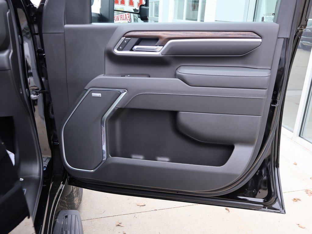 New 2026 GMC Sierra 2500 SLT w/ SLT Premium Package image 39