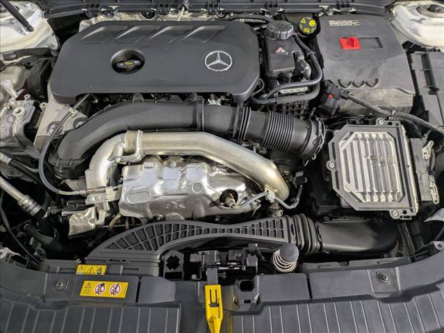 Certified 2025 Mercedes-Benz GLB 250 image 25