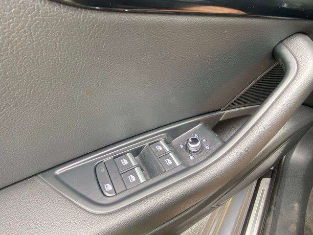 Used 2018 Audi A4 2.0T Ultra Premium Plus w/ Premium Plus Package image 19