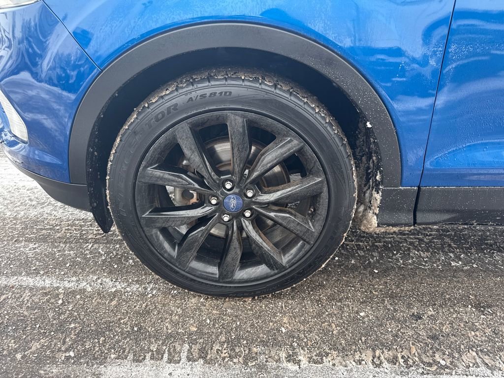 Used 2017 Ford Escape SE w/ Equipment Group 201A image 19