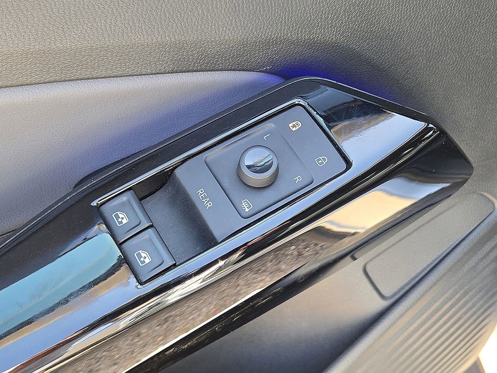 Used 2021 Volkswagen ID.4 Pro w/ ID.4 Protection Package image 22