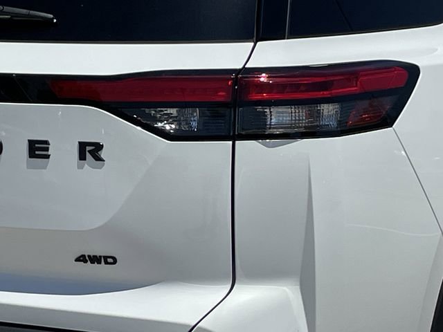 Used 2025 Nissan Pathfinder Rock Creek AWD/4WD image 6