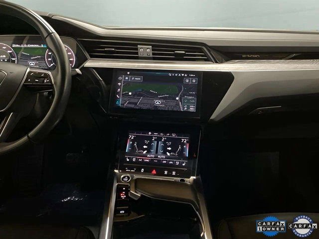 Used 2024 Audi Q8 e-tron Premium Plus image 16